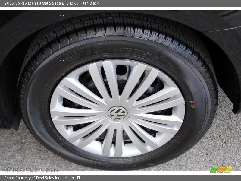 Black / Titan Black 2015 Volkswagen Passat S Sedan
