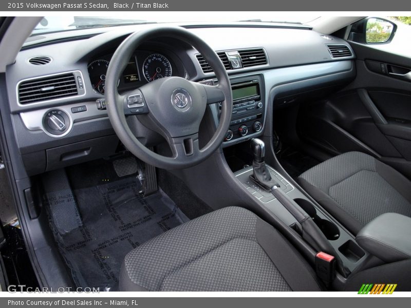 Black / Titan Black 2015 Volkswagen Passat S Sedan