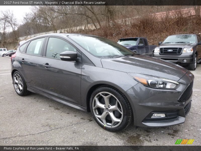  2017 Focus ST Hatch Magnetic