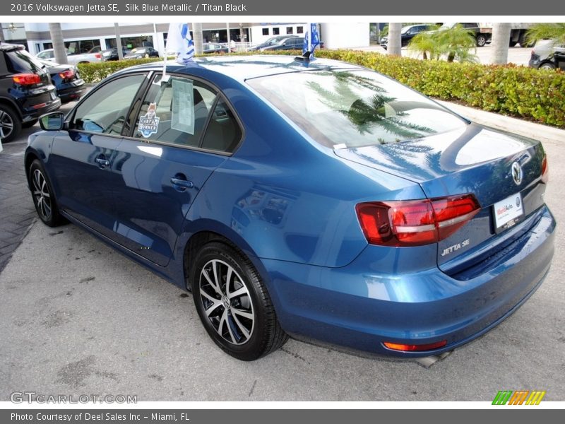 Silk Blue Metallic / Titan Black 2016 Volkswagen Jetta SE