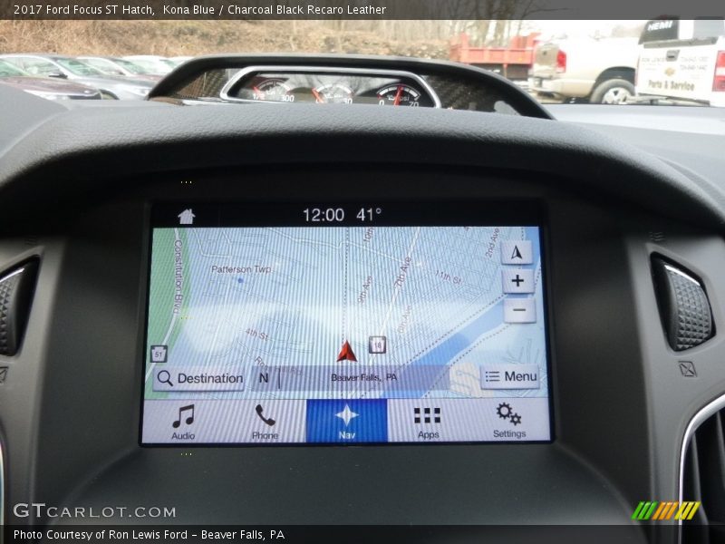Navigation of 2017 Focus ST Hatch