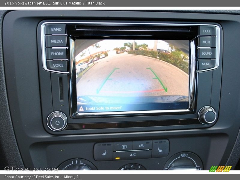 Silk Blue Metallic / Titan Black 2016 Volkswagen Jetta SE