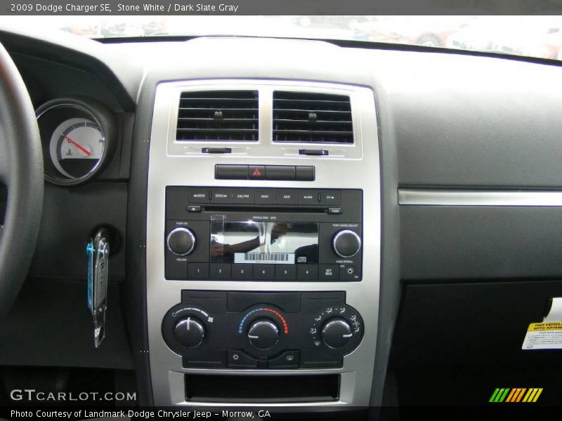 Stone White / Dark Slate Gray 2009 Dodge Charger SE