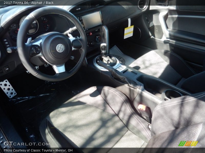 Asphalt / Black 2017 Toyota 86