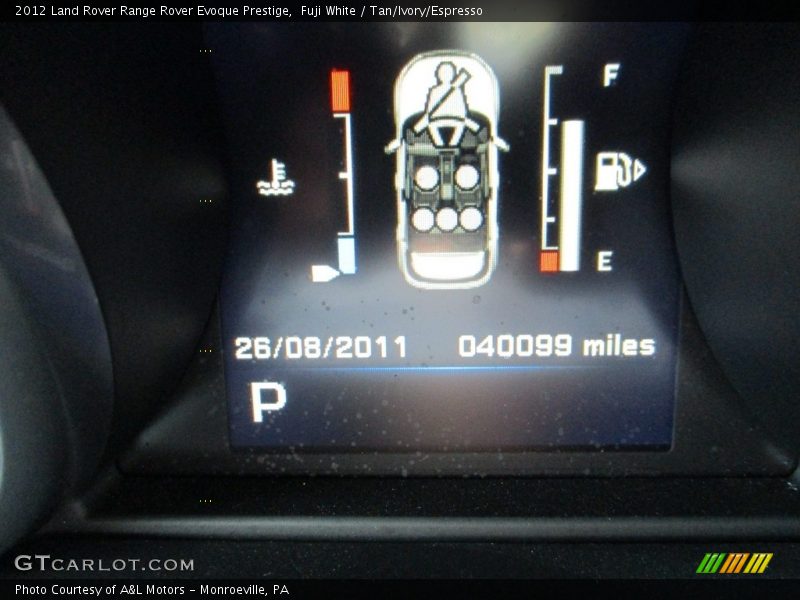 Fuji White / Tan/Ivory/Espresso 2012 Land Rover Range Rover Evoque Prestige