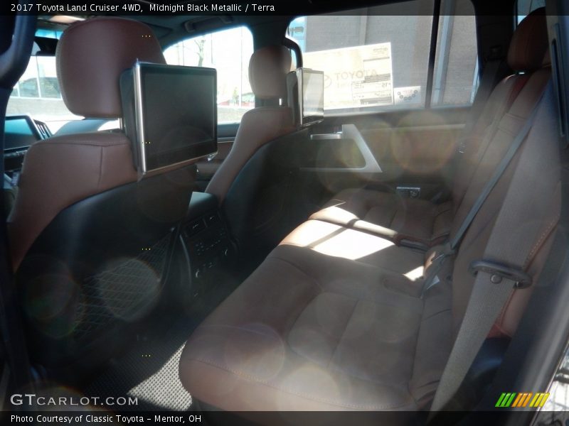 Midnight Black Metallic / Terra 2017 Toyota Land Cruiser 4WD