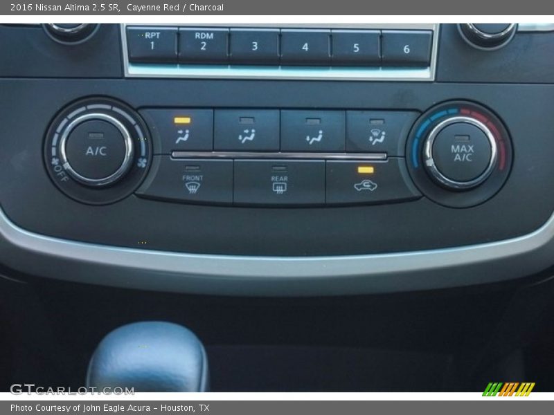 Cayenne Red / Charcoal 2016 Nissan Altima 2.5 SR