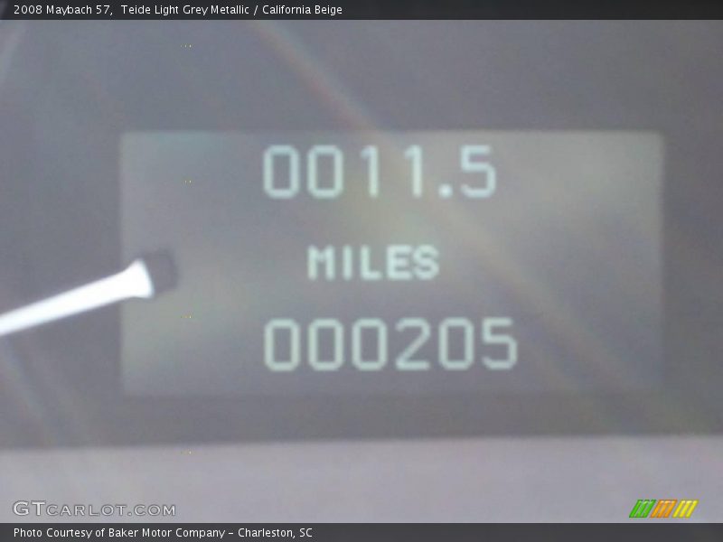 Teide Light Grey Metallic / California Beige 2008 Maybach 57