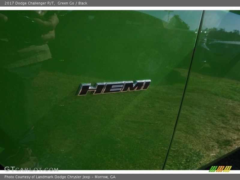 Green Go / Black 2017 Dodge Challenger R/T