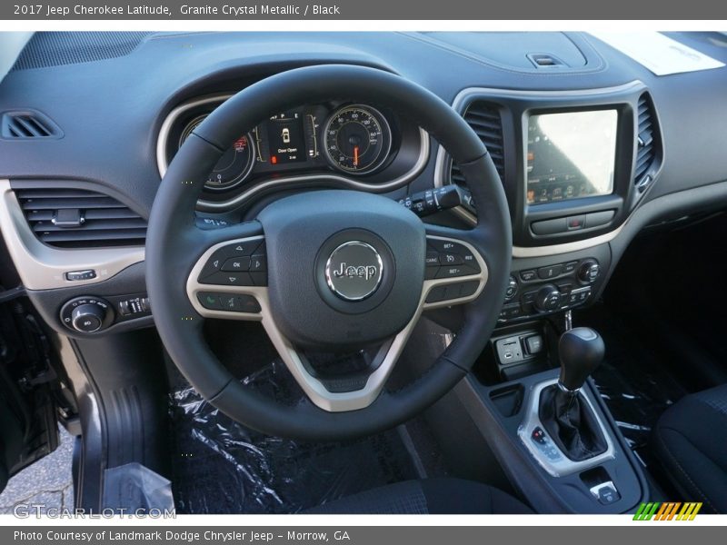 Granite Crystal Metallic / Black 2017 Jeep Cherokee Latitude