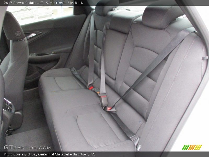 Summit White / Jet Black 2017 Chevrolet Malibu LT