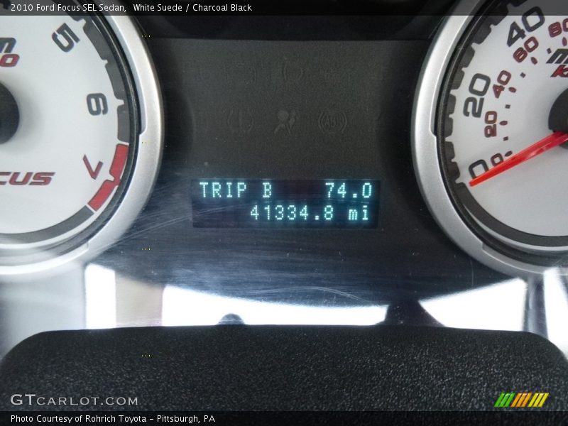 White Suede / Charcoal Black 2010 Ford Focus SEL Sedan
