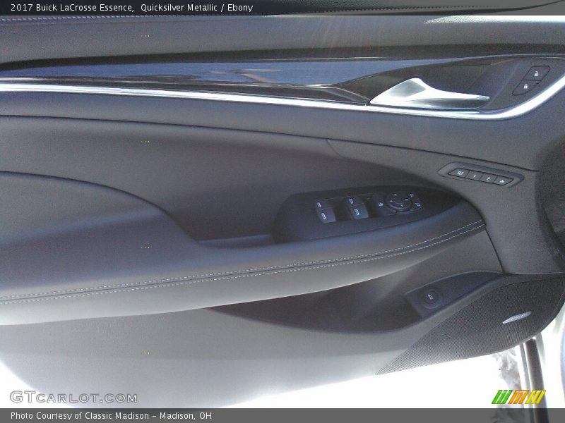 Quicksilver Metallic / Ebony 2017 Buick LaCrosse Essence