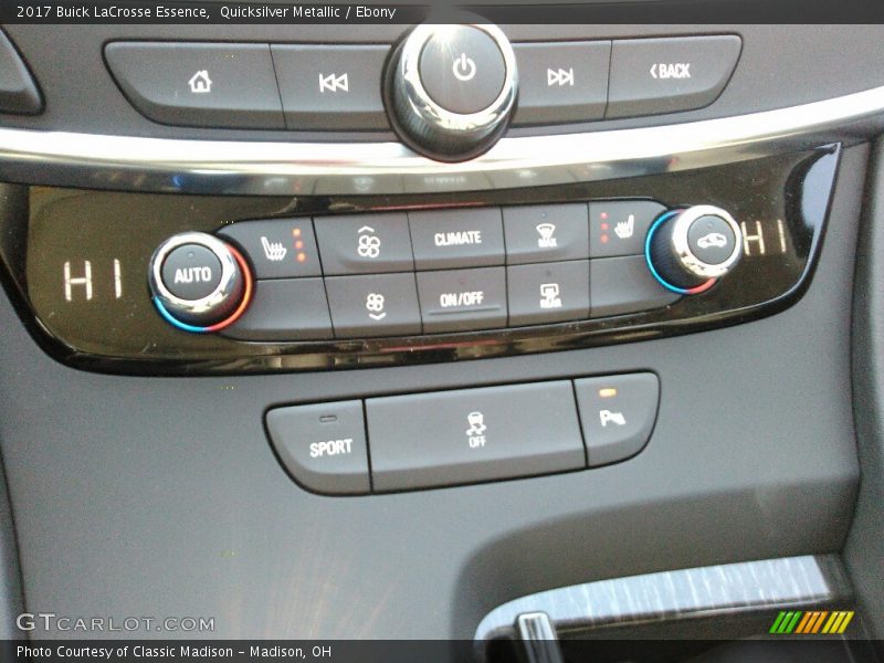 Quicksilver Metallic / Ebony 2017 Buick LaCrosse Essence