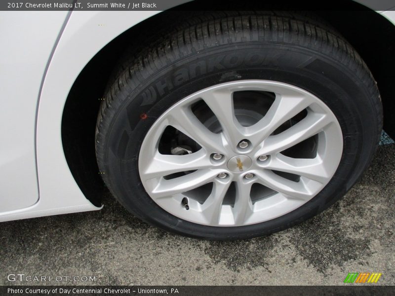 Summit White / Jet Black 2017 Chevrolet Malibu LT