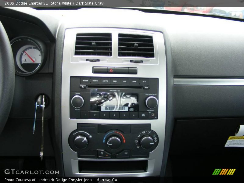 Stone White / Dark Slate Gray 2009 Dodge Charger SE