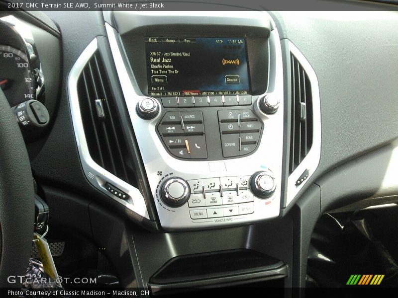 Summit White / Jet Black 2017 GMC Terrain SLE AWD