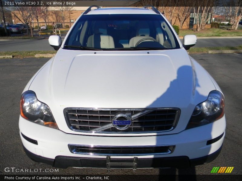 Ice White / Beige 2011 Volvo XC90 3.2