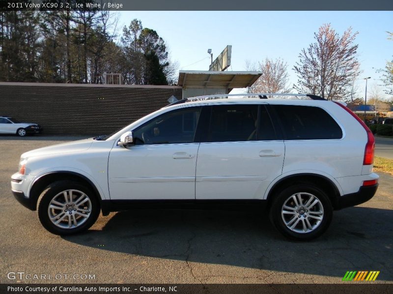 Ice White / Beige 2011 Volvo XC90 3.2