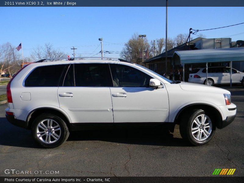 Ice White / Beige 2011 Volvo XC90 3.2