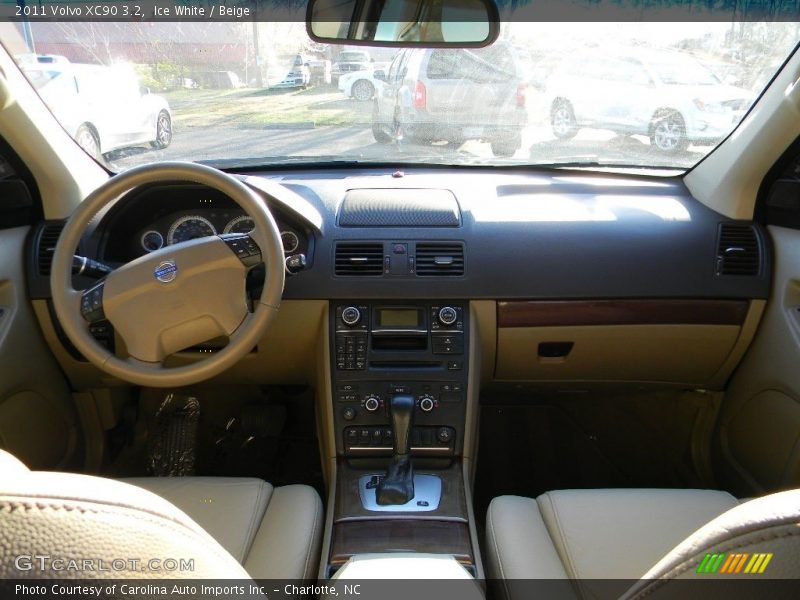 Ice White / Beige 2011 Volvo XC90 3.2