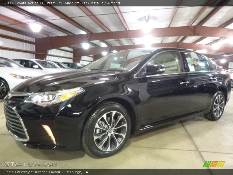 Midnight Black Metallic / Almond 2017 Toyota Avalon XLE Premium