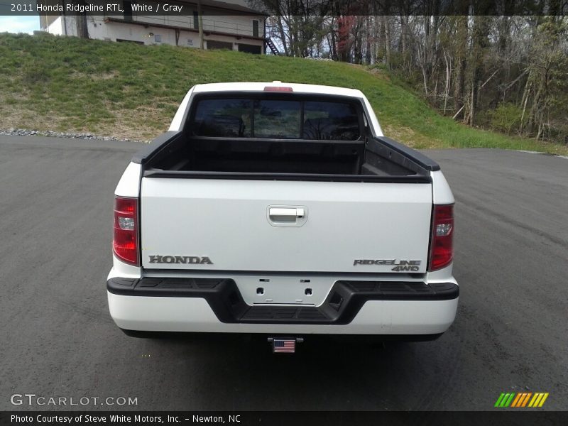 White / Gray 2011 Honda Ridgeline RTL