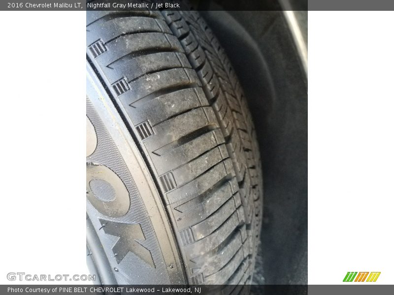 Nightfall Gray Metallic / Jet Black 2016 Chevrolet Malibu LT