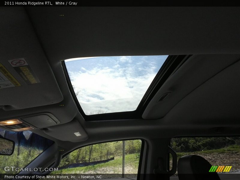 White / Gray 2011 Honda Ridgeline RTL