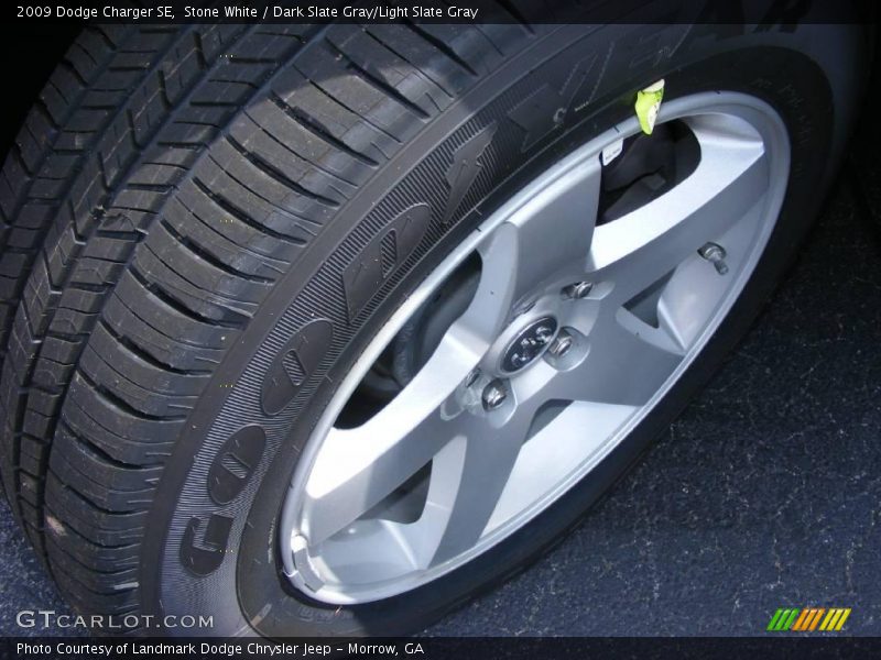 Stone White / Dark Slate Gray/Light Slate Gray 2009 Dodge Charger SE