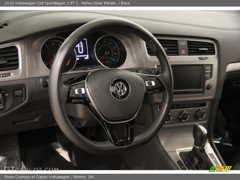 Dashboard of 2016 Golf SportWagen 1.8T S