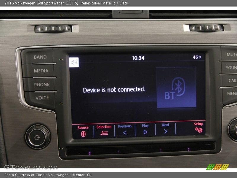 Controls of 2016 Golf SportWagen 1.8T S