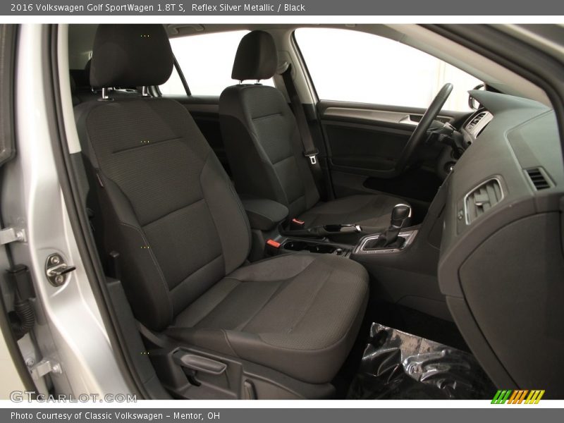Reflex Silver Metallic / Black 2016 Volkswagen Golf SportWagen 1.8T S