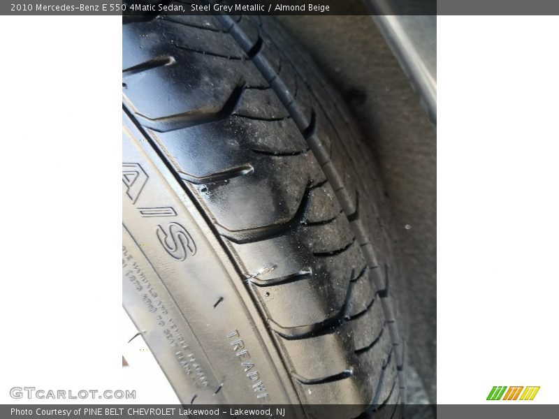 Steel Grey Metallic / Almond Beige 2010 Mercedes-Benz E 550 4Matic Sedan