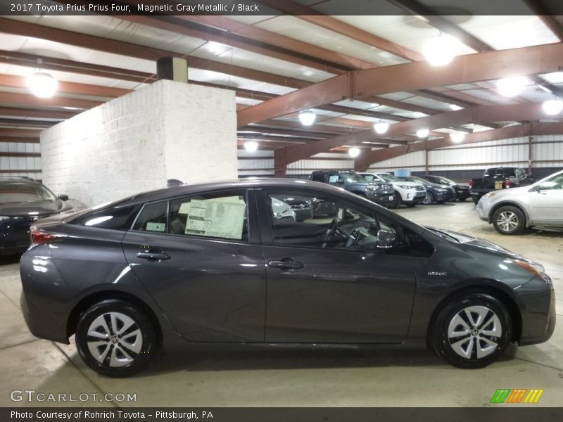 Magnetic Gray Metallic / Black 2017 Toyota Prius Prius Four