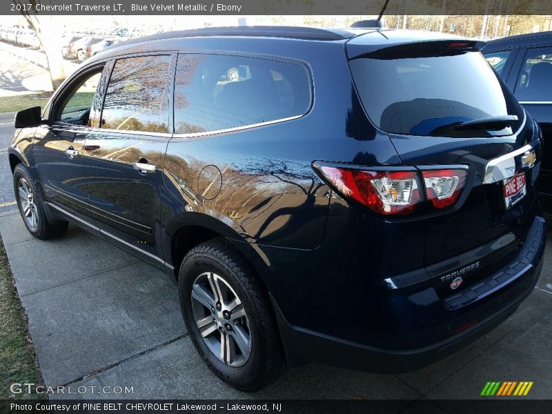 Blue Velvet Metallic / Ebony 2017 Chevrolet Traverse LT