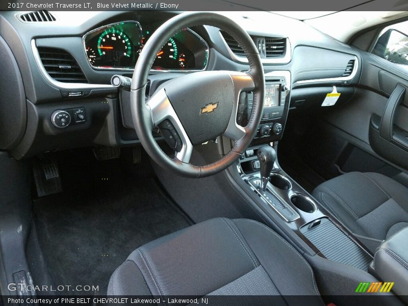 Blue Velvet Metallic / Ebony 2017 Chevrolet Traverse LT