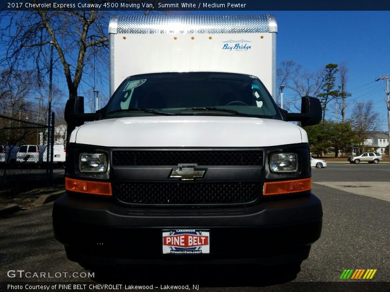 Summit White / Medium Pewter 2017 Chevrolet Express Cutaway 4500 Moving Van