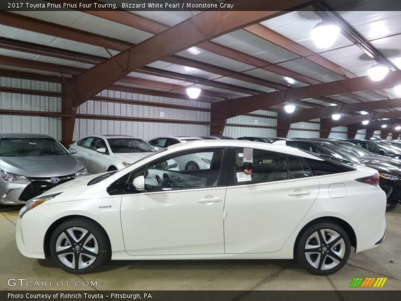 Blizzard White Pearl / Moonstone Gray 2017 Toyota Prius Prius Four Touring