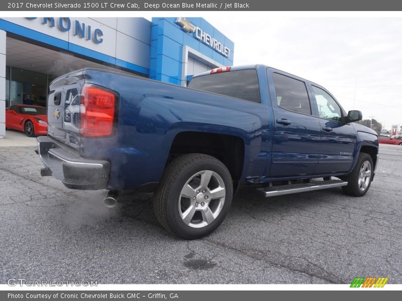 Deep Ocean Blue Metallic / Jet Black 2017 Chevrolet Silverado 1500 LT Crew Cab