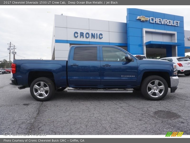 Deep Ocean Blue Metallic / Jet Black 2017 Chevrolet Silverado 1500 LT Crew Cab