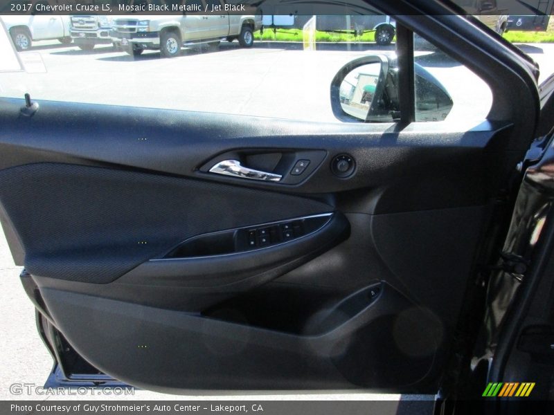 Mosaic Black Metallic / Jet Black 2017 Chevrolet Cruze LS