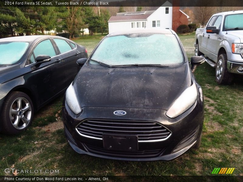 Tuxedo Black / Charcoal Black 2014 Ford Fiesta SE Sedan