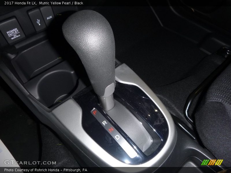 Mystic Yellow Pearl / Black 2017 Honda Fit LX