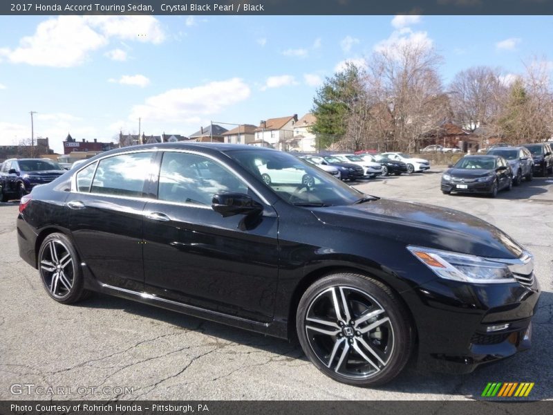 Front 3/4 View of 2017 Accord Touring Sedan