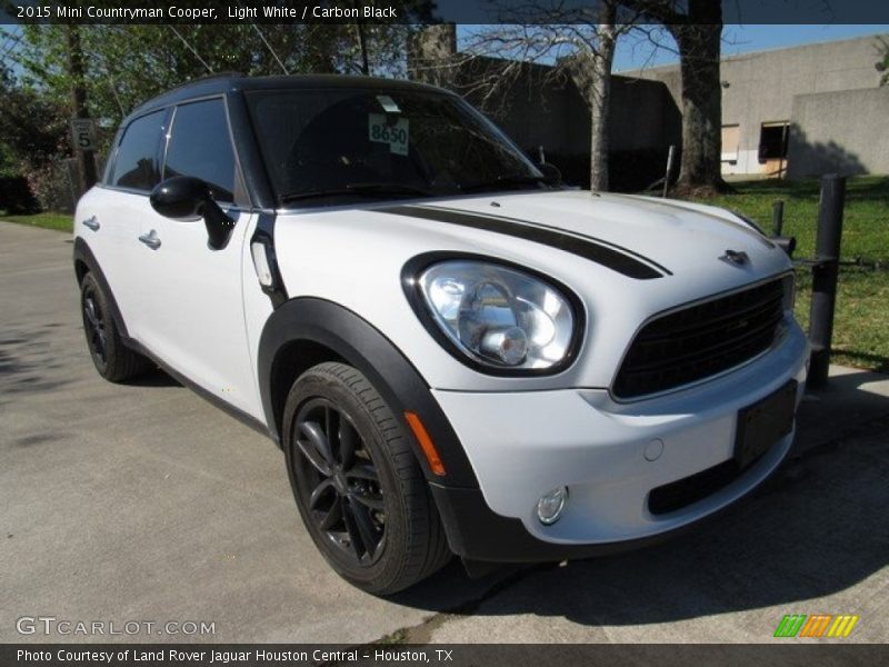 Light White / Carbon Black 2015 Mini Countryman Cooper