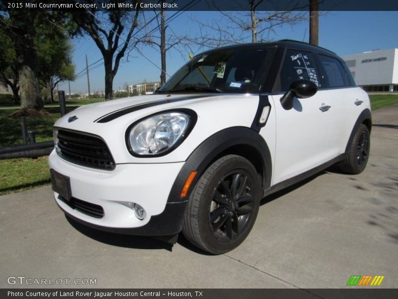 Front 3/4 View of 2015 Countryman Cooper