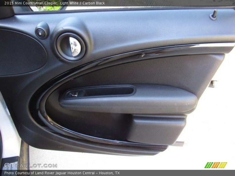 Light White / Carbon Black 2015 Mini Countryman Cooper