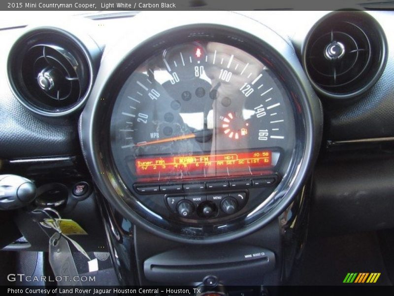Light White / Carbon Black 2015 Mini Countryman Cooper