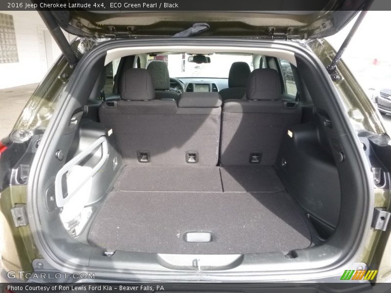 ECO Green Pearl / Black 2016 Jeep Cherokee Latitude 4x4